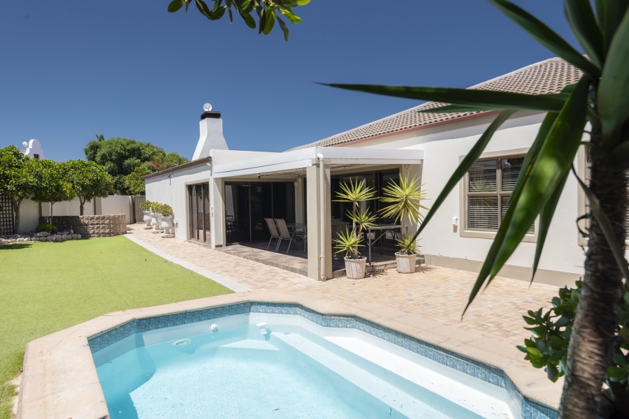 4 Bedroom Property for Sale in Country Club Western Cape